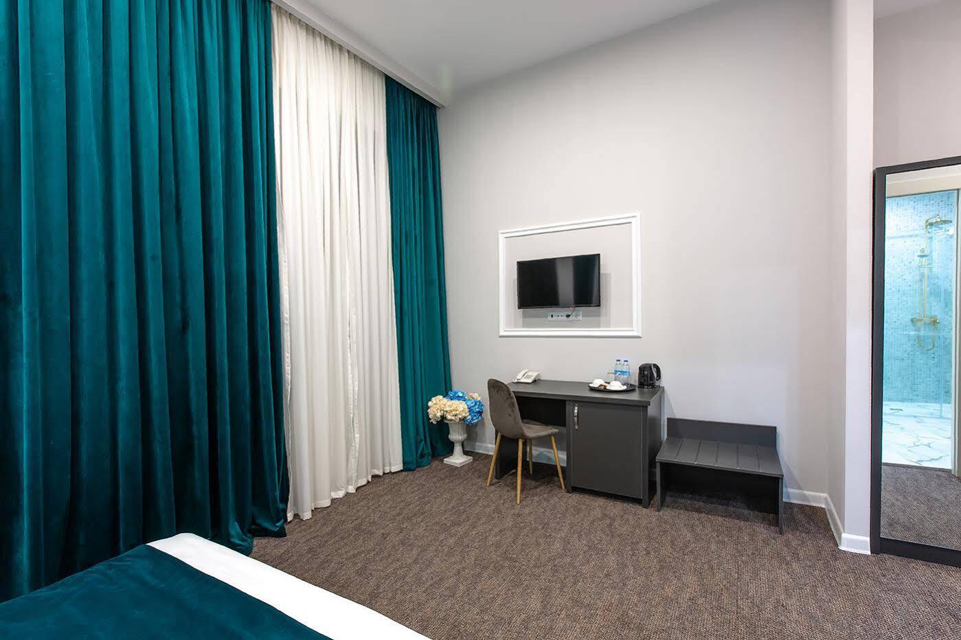 Royal Inn Tbilisi Buitenkant foto