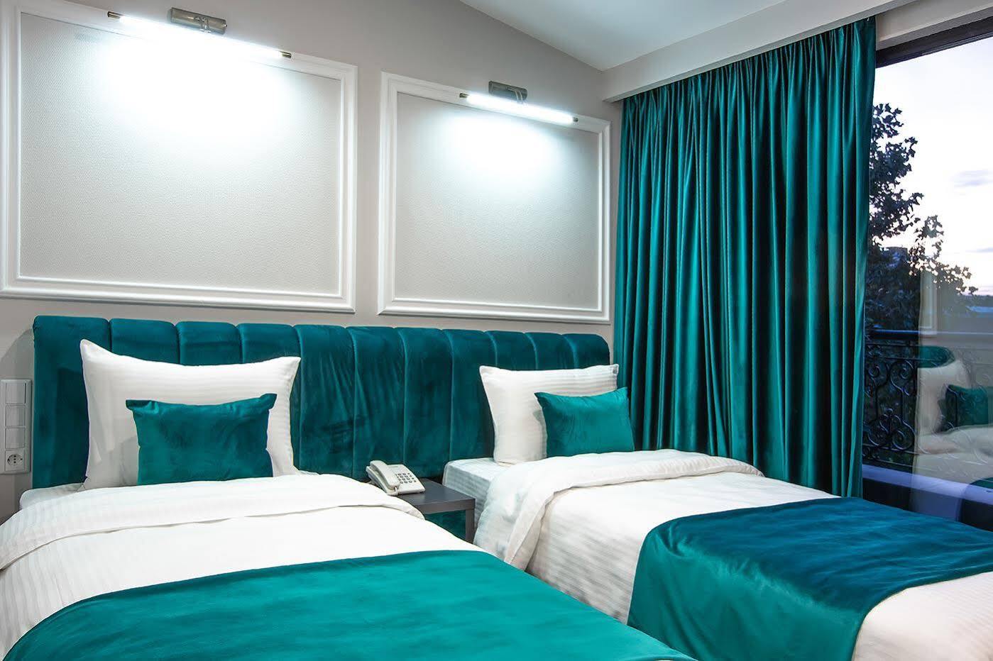 Royal Inn Tbilisi Buitenkant foto