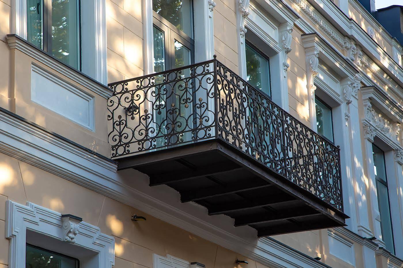 Royal Inn Tbilisi Buitenkant foto